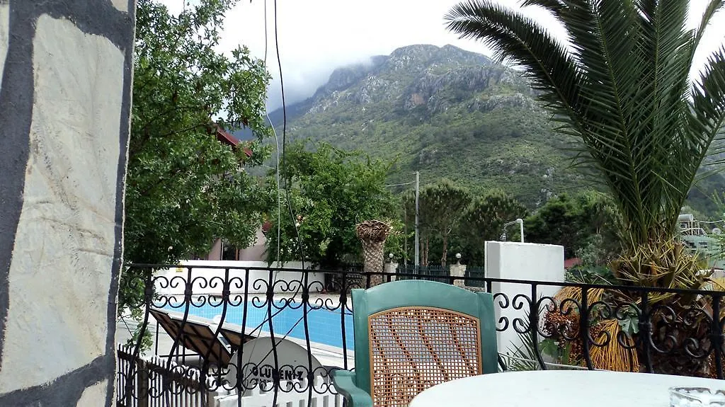 אולודניץ Club La Perla Hotel 2*,  טורקיה