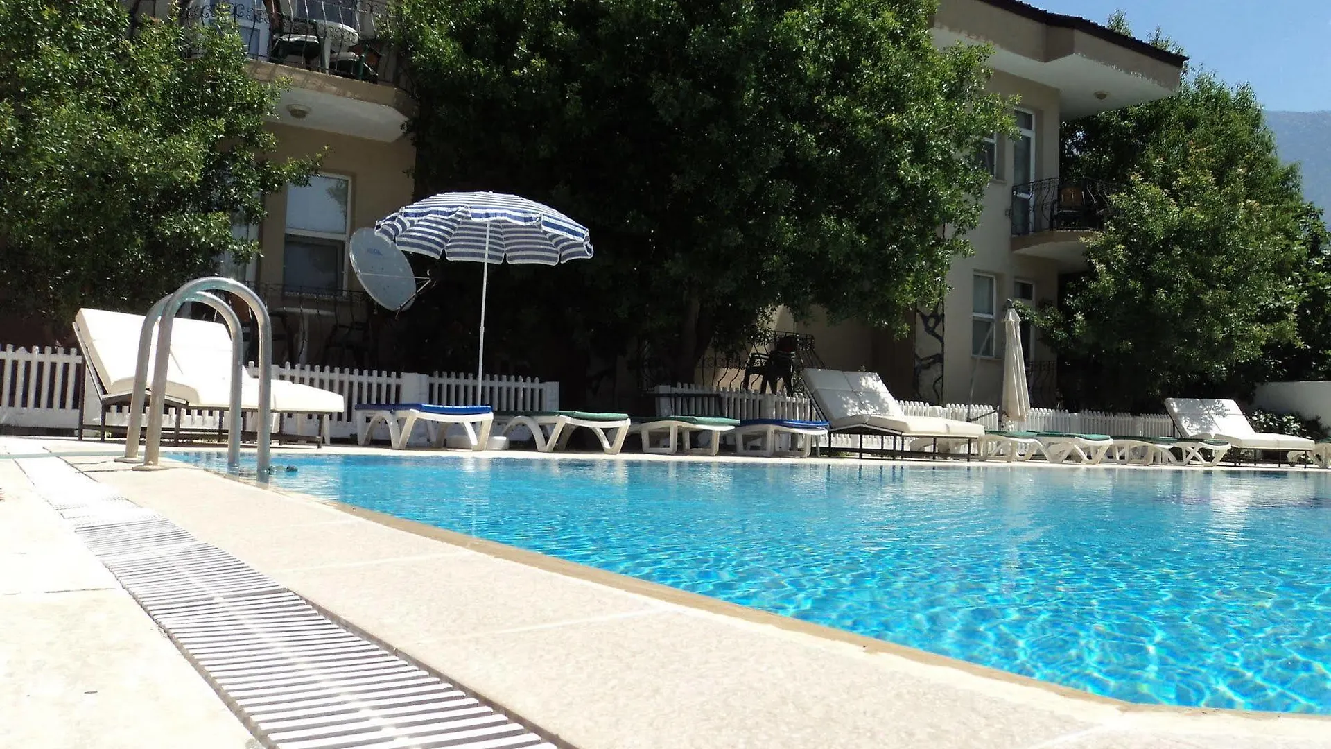 אולודניץ Club La Perla Hotel 2*,  טורקיה
