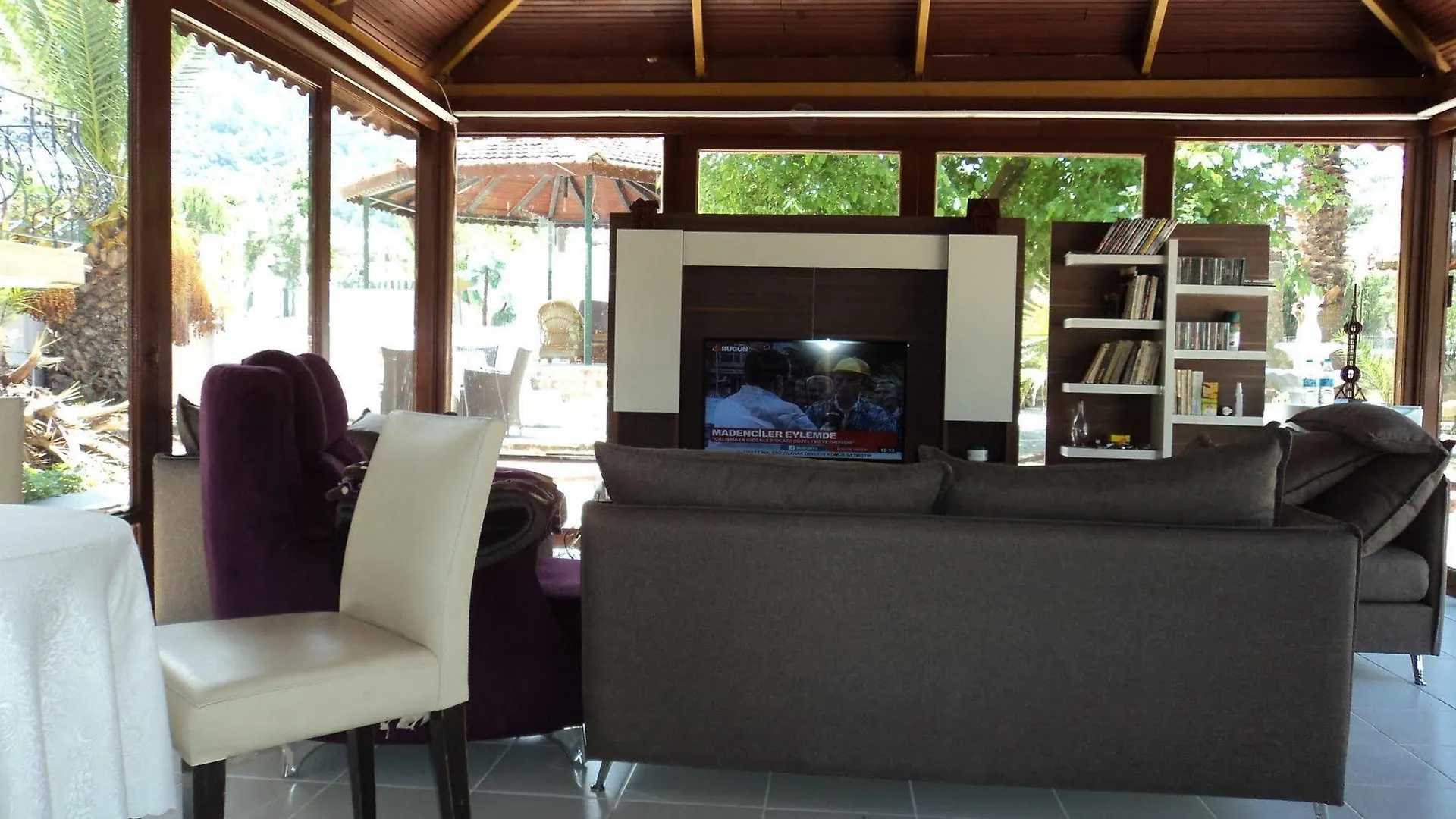 אולודניץ Club La Perla Hotel 2*,
